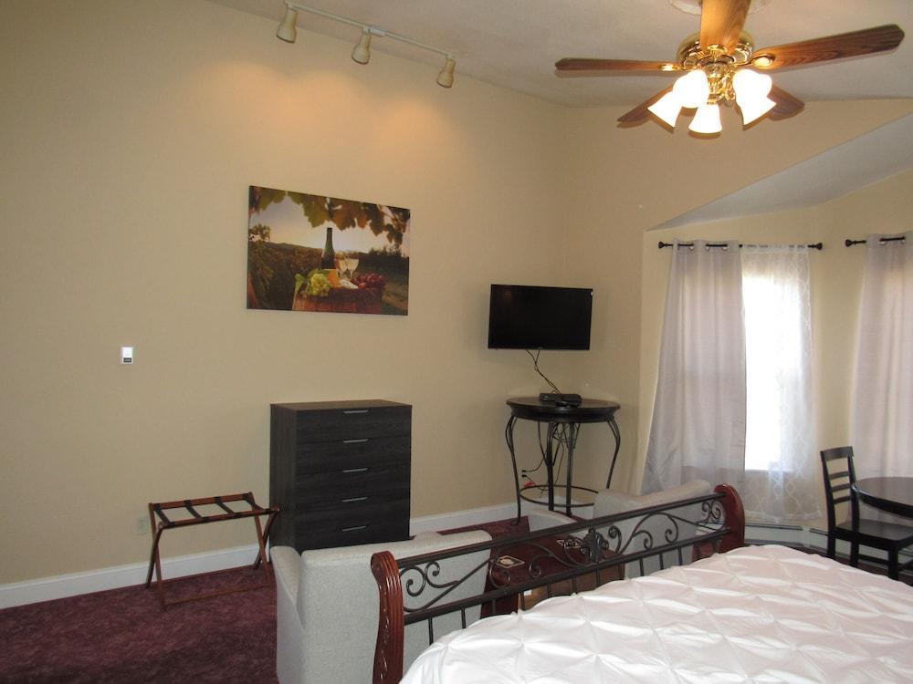 Castle Creek Bed And Breakfast Grand Junction Bagian luar foto